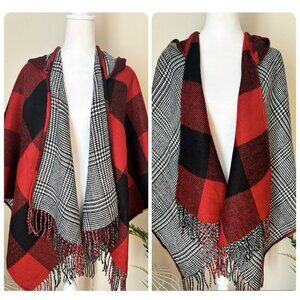 NWT Simply Noelle Red Black Plaid Hooded Wrap/Blanket Shawl One Size Reversible